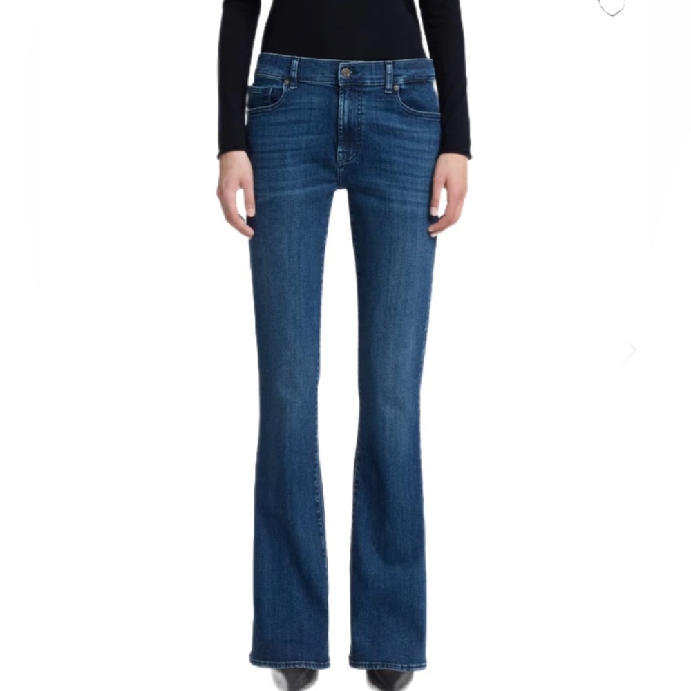 7 For All Mankind Boot Cut Jean Size 27 EUC